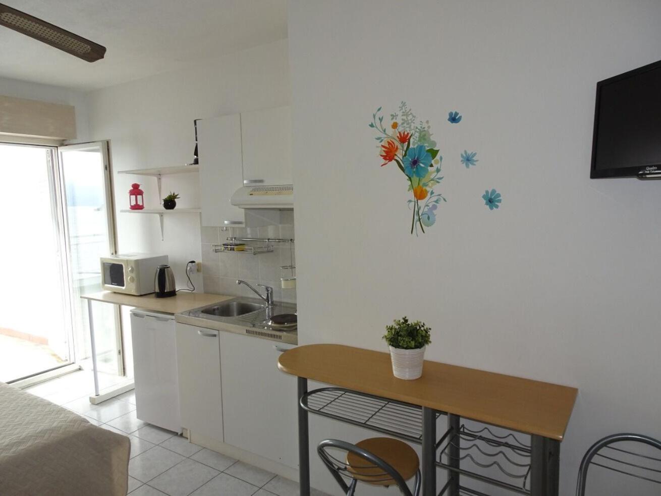 Apartments Mari Крило Экстерьер фото