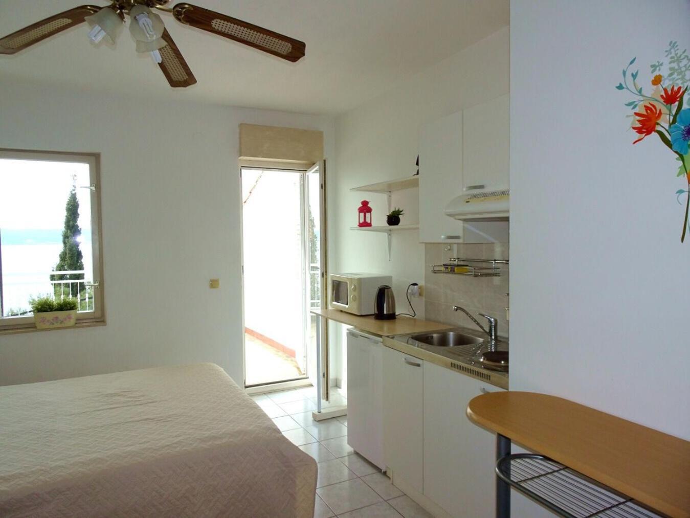Apartments Mari Крило Экстерьер фото